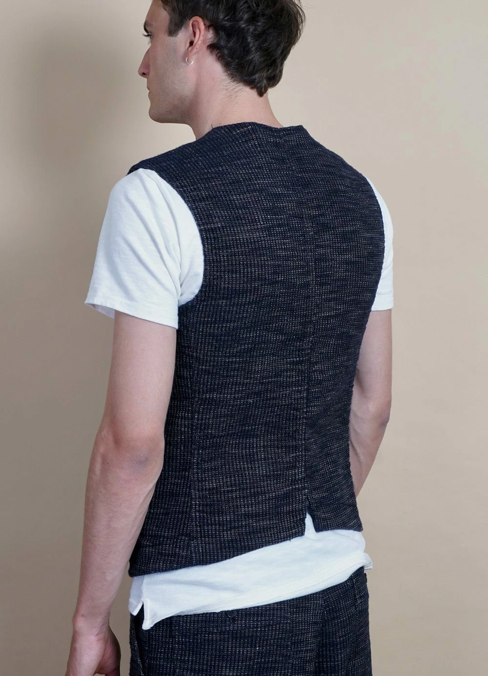 HANSEN GARMENTS BEN | Crew Neck Waistcoat | Black Hemp - Image 3